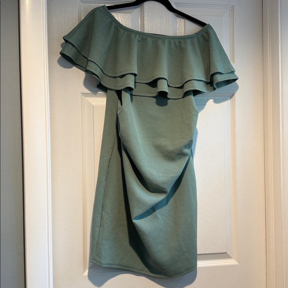 LaClef Seafoam Green maternity dress